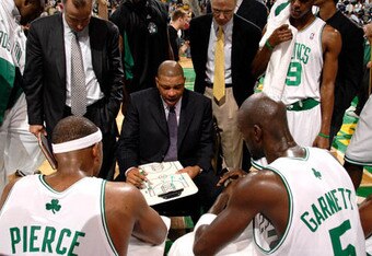 Doc_huddle_clipboard500350_crop_340x234