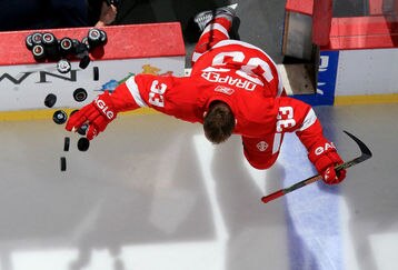 Frozenmoment_041908_feature