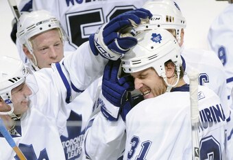 2110018_maple_leafs_v_panthers_crop_340x234