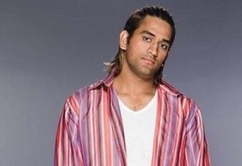 Mahendra_dhoni_pe_20061211_crop_340x234