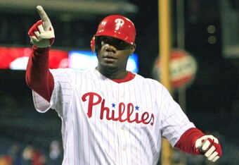 375050141_padres_v_phillies_crop_340x234