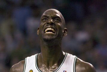 450ts108060802_lakers_v_celtics_feature
