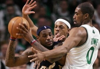 Large_bosdefensejk_crop_340x234