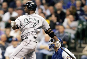 22082427_marlins_v_brewers_crop_340x234