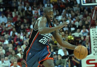 2010163_bobcats_v_cavaliers_crop_340x234