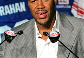 Michael-strahan_crop_340x234