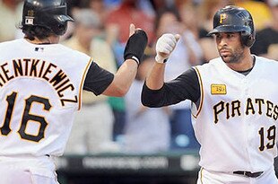 Bucs-yanks_crop_310x205