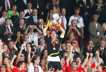 78200005342_euro_champ_feature
