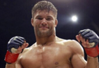 Fighter_2394_crop_340x234