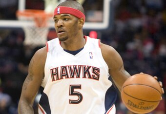 9450202_grizzlies_v_hawks_crop_340x234