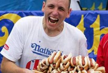 070704_joey_chestnut_hmed_11ah2_feature