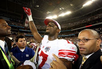 15_plaxico_lg_feature