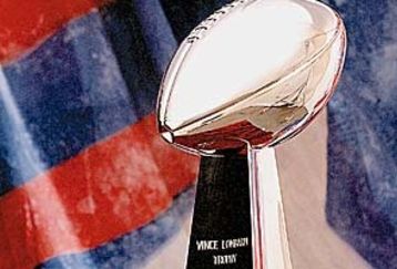 Super_bowl_trophy_feature