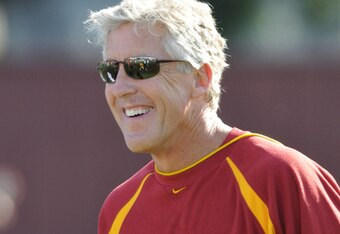00732861_usc_football_practice_crop_340x234