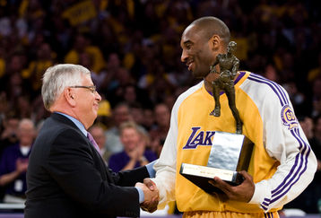 91030018_lakers_v_jazz_feature