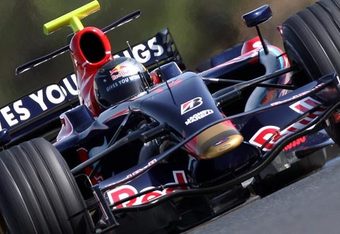 Vettel_toro_jerez_08pre_gepa_crop_340x234