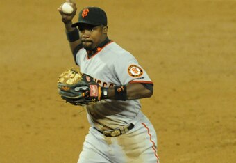 00733075_giants_v_dodgers_crop_340x234