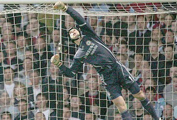 Petrcech_468x589_feature
