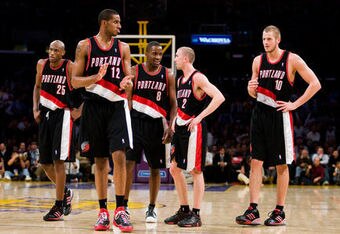 91012043_lakers_v_blazers_artic_crop_340x234