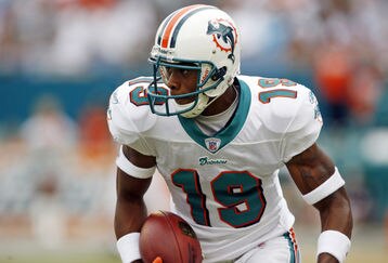 9014001_cowboys_v_dolphins_feature