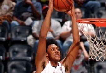 Slideshow_243336_hawks_childres_crop_340x234