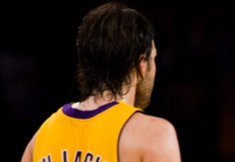 91050013_lakers_v_spurs_crop_340x234