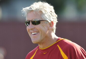 00732861_usc_football_practice_crop_340x234
