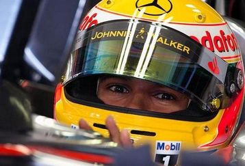 Lewis_helmet_feature