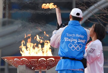 4501231940_olympic_torch_feature