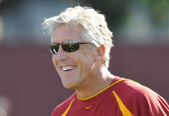 00732861_usc_football_practice_crop_340x234
