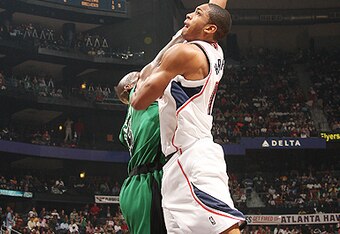 Vsceltics_game3_2008_11_crop_340x234