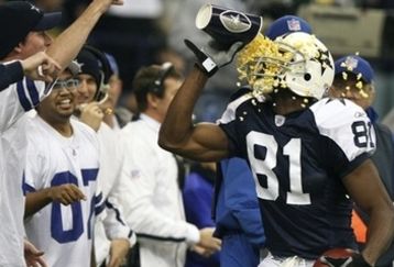 Terrell_owens_popcorn_dallas_feature