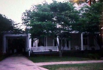 Cobb_home_feature