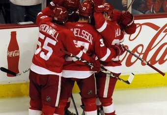 48458690_red_wings_v_hawks_crop_340x234
