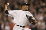 94203872_blue_jays_v_yankees_crop_150x100