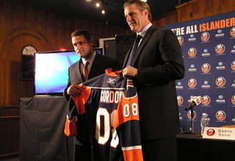 8-13-08_press_conference_004_crop_340x234