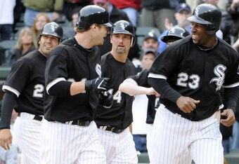48416117_twins_v_white_sox_crop_340x234