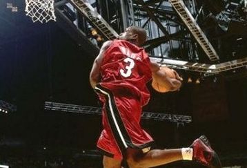 Dwyane-wade-biography-2_feature