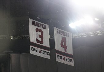 Retired_jerseys_crop_340x234
