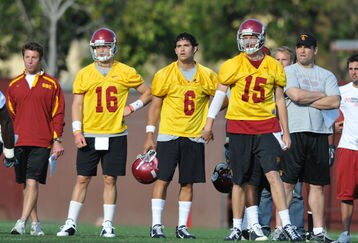 00732894_usc_football_practice_feature