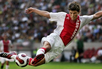Klaas_20jan_20huntelaar_01_feature