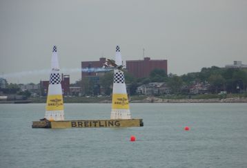 100_1286_feature