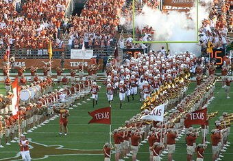 500px-2007_texas_longhorns_foot_crop_340x234