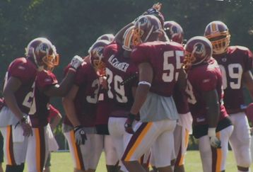 Jtaylor_lead_huddle_feature