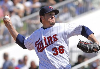 37539735_yankees_v_twins_crop_340x234