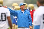 008120449_ucla_football_practic_crop_150x100
