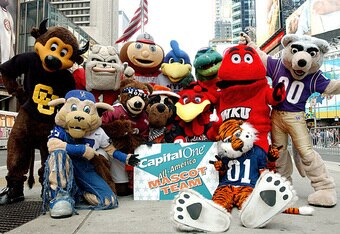 Mascotteamphotolg_crop_340x234
