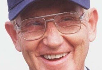 Holtz_300x466_crop_340x234