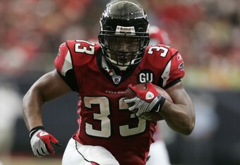 48808090715_lions_v_falcons_crop_340x234