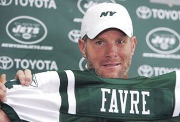 Nfl_a_favre3_sw_412_feature